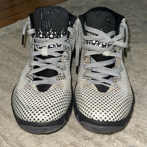 Black history month Kyrie 1’s - Picture 4 of 8